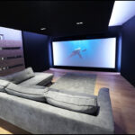 Offenes Design Mit Integrierter Technik – Takeoff Media Intended For Wohnzimmer Heimkino