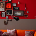 Wandfarbe – Wohnideen Mit Eine Wand In Rot – [Living At Home] Pertaining To Wohnzimmer Ideen Rote Wand