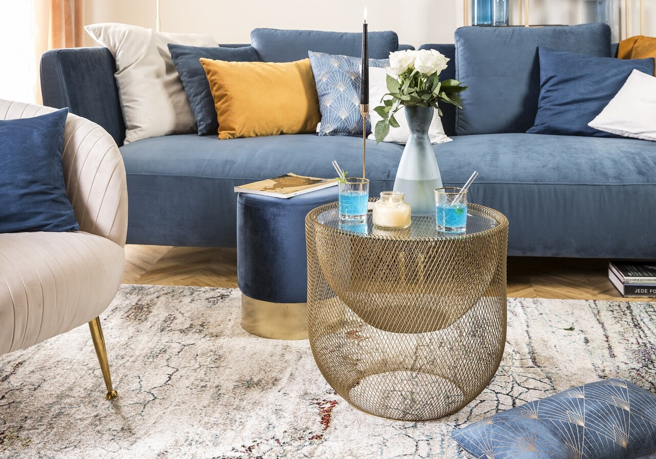 Deko In Gold: Ein Elegantes Und Gemütliches Ambiente throughout Gold Deko Wohnzimmer